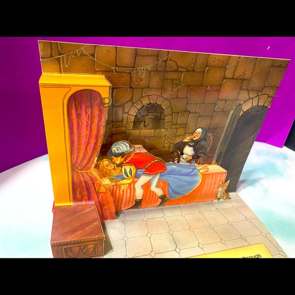 SLEEPING BEAUTY VINTAGE 90s COLLECTABLE HARDCOVER POP -UP STORYBOOK - Picture 11 of 15